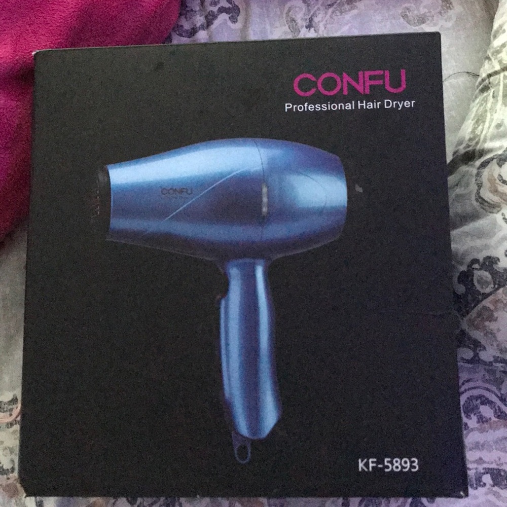Blue confu blow dryer